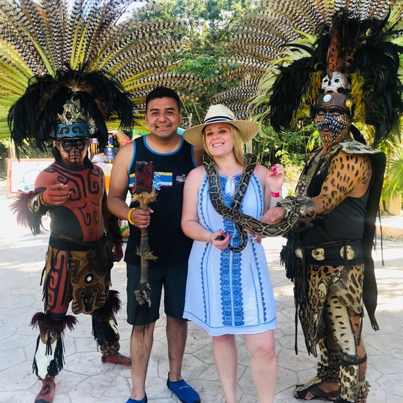 Meet your Posher, Cassandra - Picture 7 of 7